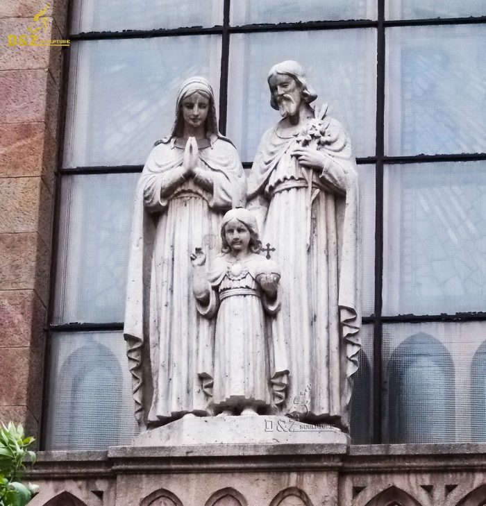 White-Marble-Life-size-Family-With-Child-Statue-Holy-Family-Outdoor-Statue-DZM-1003.jpg