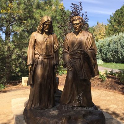 Famous Statues Of Jesus And Sculptures Of Believers Who Were Healed By ...